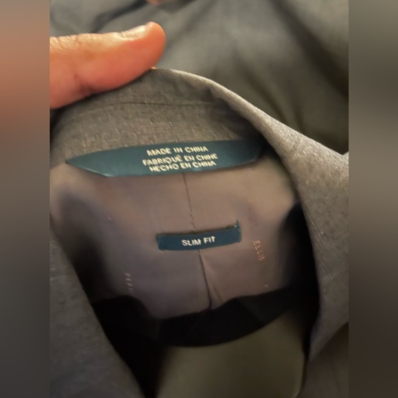 Van Heusen slim fit Mens suit - Picture 4 of 6